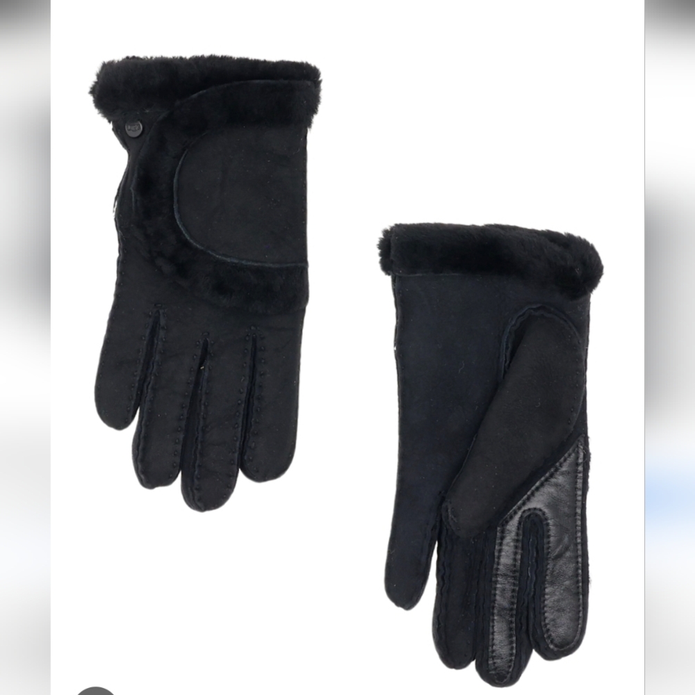 UGG Genuine Shearling Exposed Curve Seam Gloves